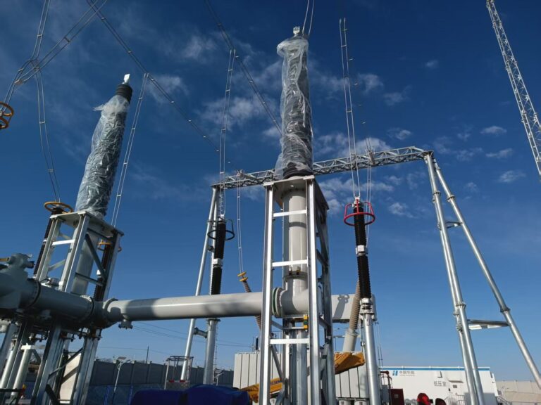 Field dielectric loss test of capacitive GIS bushing